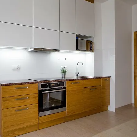 Rent - Quattro Towers 14/69 Διαμέρισμα *